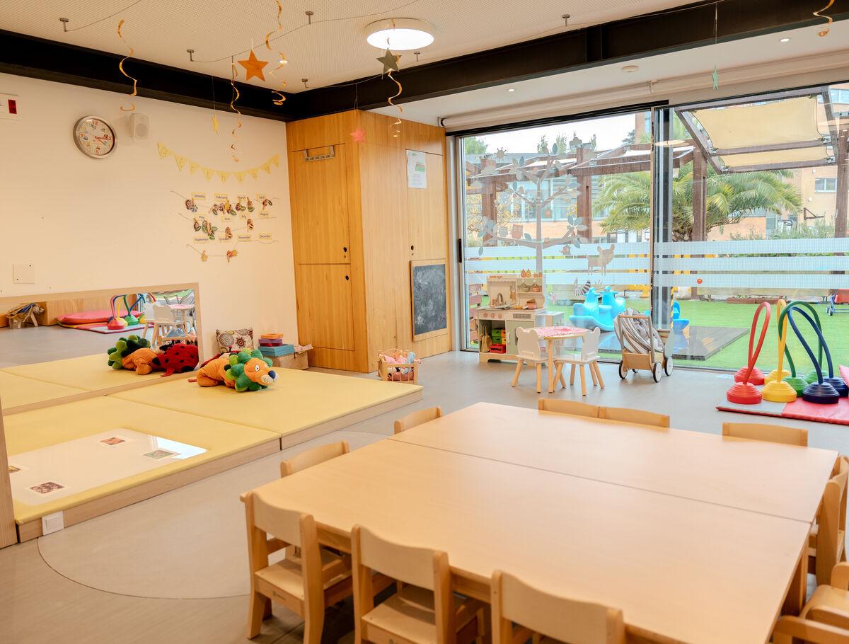 british_school_classroom